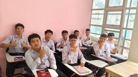 Santri Kelas XI Pesantren Al Hilal 3 Cipadung Ikuti Bimbingan Blajar Bahasa Inggris di Ganesha Tama