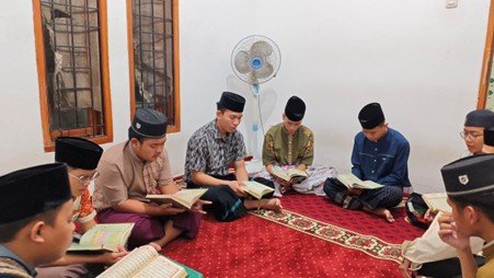 Pesantren al Hilal - Yatim, Tahfidz, Gratis