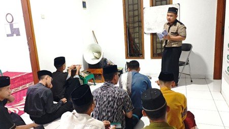 Vocabularies, Tingkatkan Kosa Kata Bahasa Inggris Santri Pesantren Al Hilal Jejang SMA