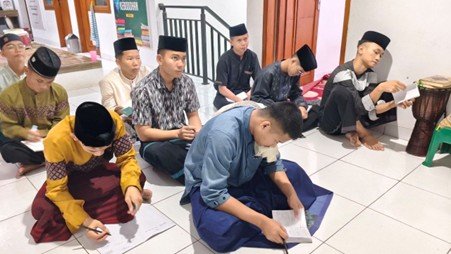 Pesantren al Hilal - Yatim, Tahfidz, Gratis