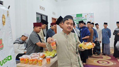 Berkat Kebaikanmu Santri di Pesantren Al Hilal Kembali Nikmati Hangatnya Suasana Buka Puasa Bersama