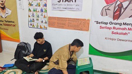 Habis Tarawih Terbitlah Tadarus Al-Quran di Pesantren Al Hilal 3 Cipadung!