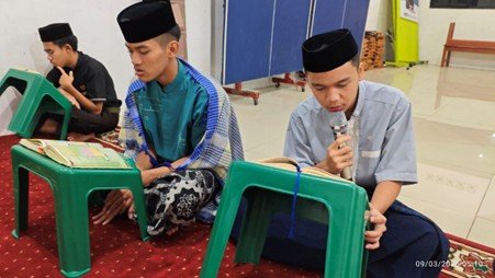 Hari Ke-9 Ramadhan, Santri Al Hilal Semangat Sahur dan Kejar Khataman Quran