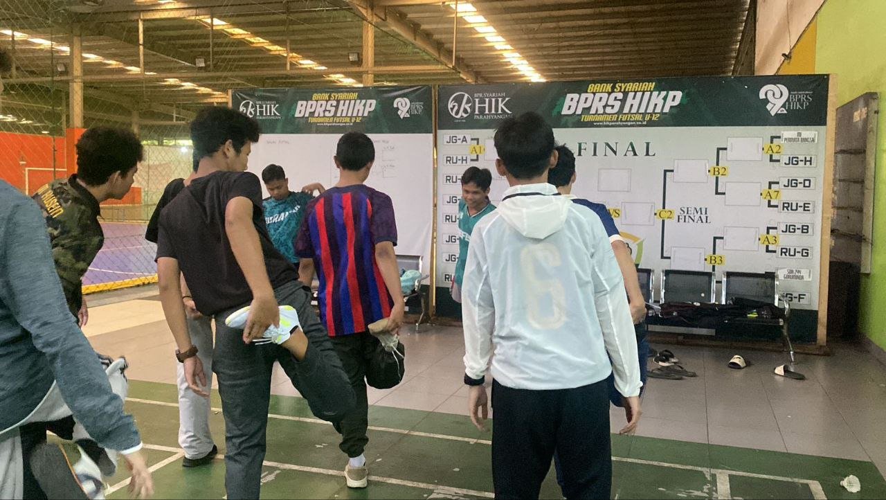 SUASANA EKSTRAKURIKULER SANTRI KELAS XI PESANTREN AL HILAL 3 CIPADUNG DI HARI KAMIS