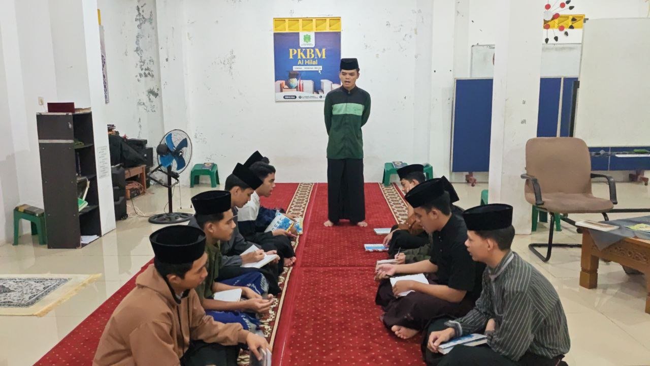 Santri Yatim Penghafal Quran Pesantren Al Hilal 2 Panyileukan Semakin Semangat Belajar Bahasa Arab