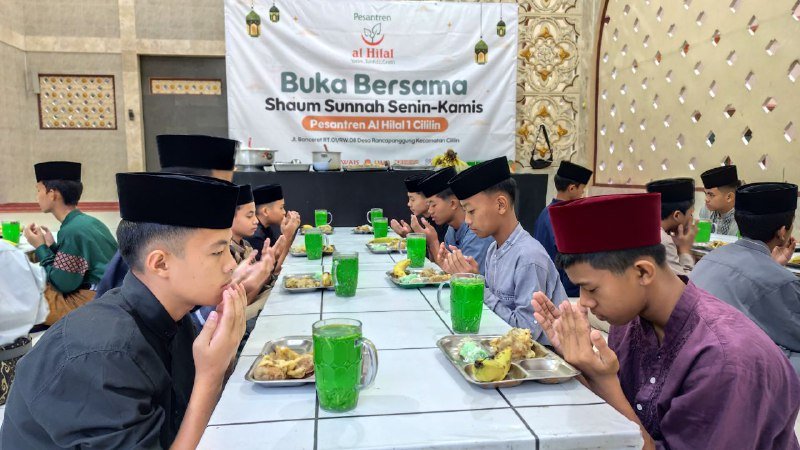 Ikhtiar Santri Pesantren Al Hilal Istiqomah Melaksanakan Ibadah