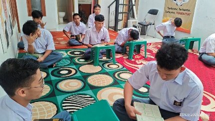 Pesantren al Hilal - Yatim, Tahfidz, Gratis