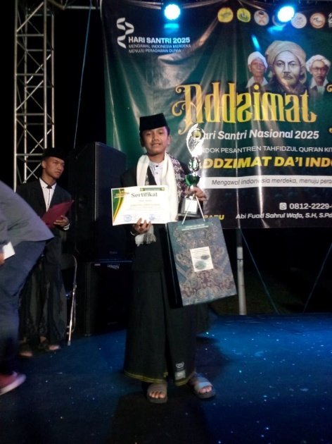 Ananda Fahmi, Santri Pesantren Al Hilal 1 Cililin Meraih Juara Harapan 1 dalam Festival Lomba Pidato se-Jawa Barat