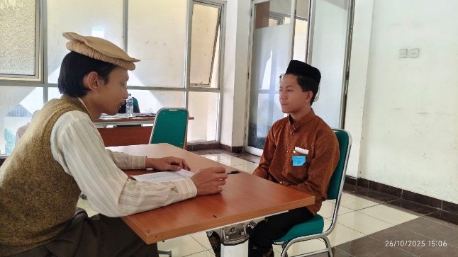 A person sitting at a table with a person in a hat
AI-generated content may be incorrect.