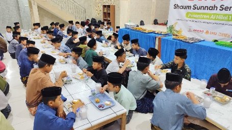 Menutup Senin dengan Buka Puasa Bersama Santri Yatim Penghafal Quran Pesantren Al Hilal 1 Cililin