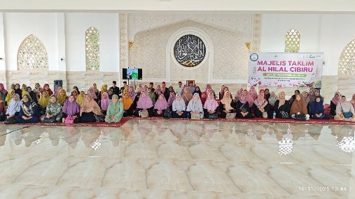 Kajian “3 Keutamaan Istigfar” Majelis Taklim Al Hilal Cibiru Sukses Diselenggarakan di Masjid Pesantren Al Hilal Cibiru
