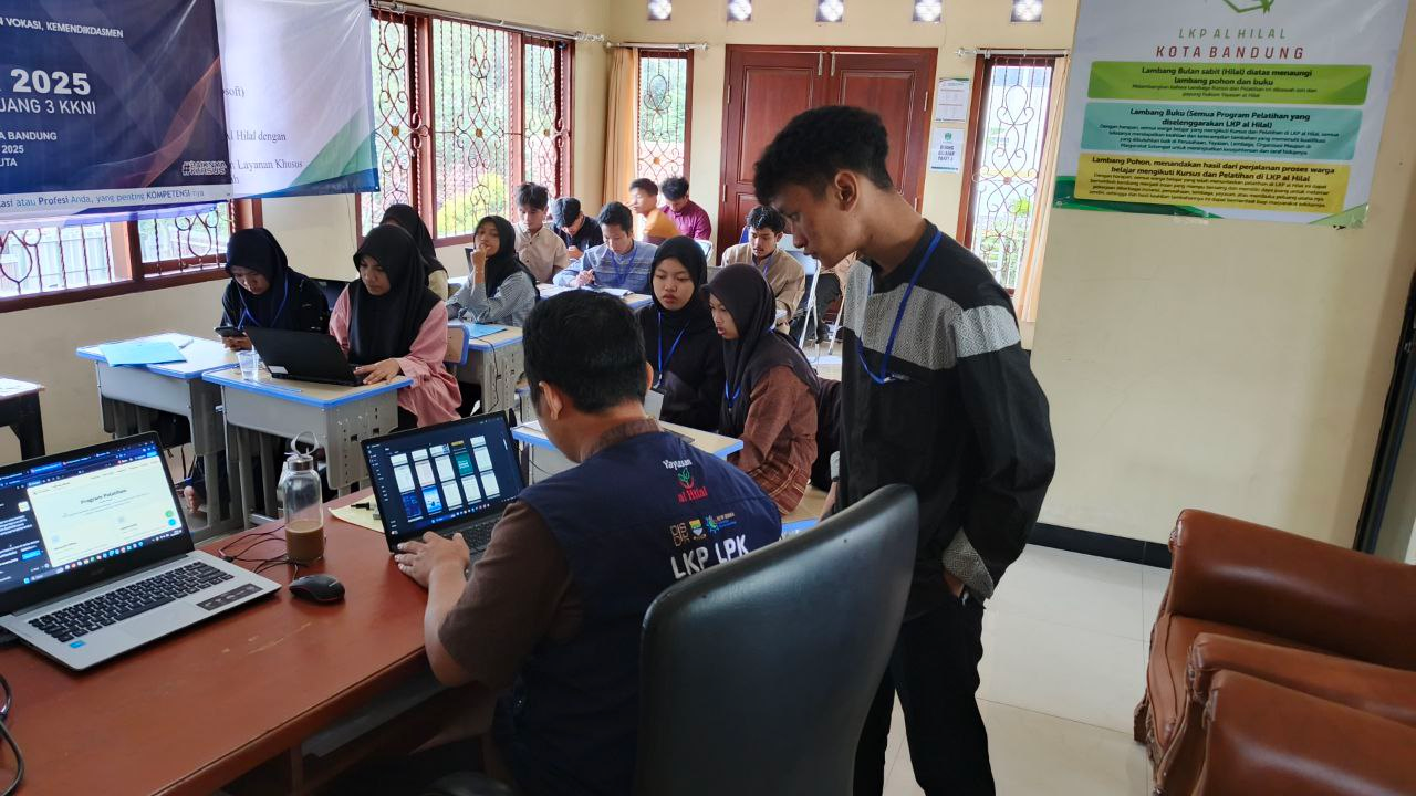 Siap Uji Kompetensi, LPK Al Hilal Persiapkan Peserta Project Based Learning Tahap 3 Bidang Gen AI