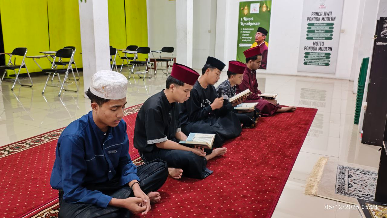 Pesantren al Hilal - Yatim, Tahfidz, Gratis