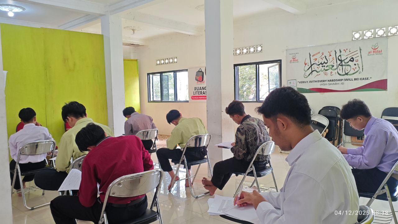 Pesantren al Hilal - Yatim, Tahfidz, Gratis