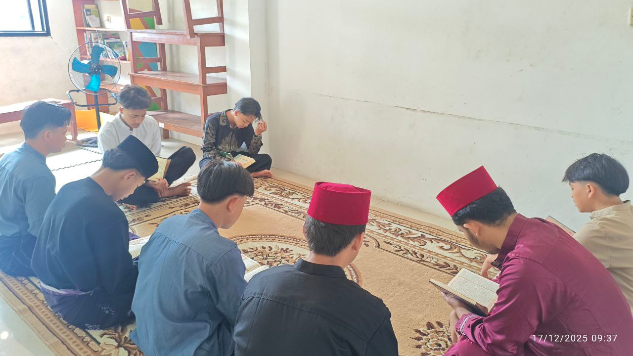 Menjaga Ayat Tetap Kuat, Murojaah Al-Qur'an Rutin di Pesantren Al Hilal 2 Panyileukan
