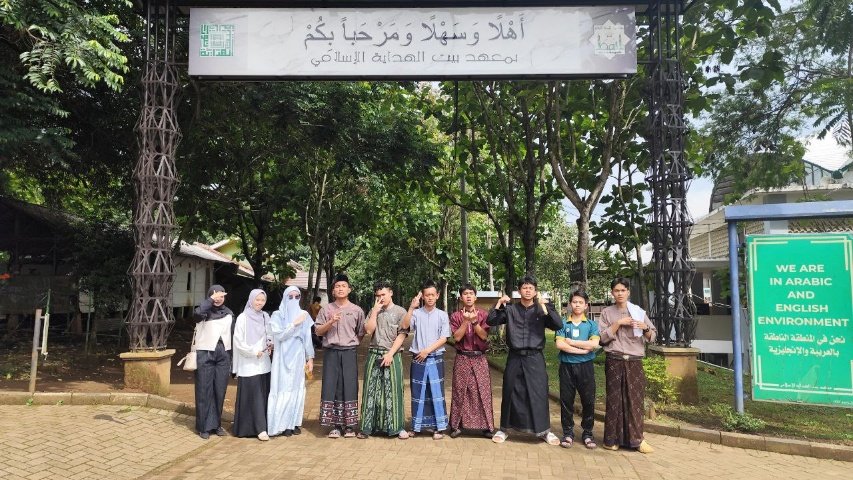 Pengurus Pondok Pesantren Al Hilal Rutin Menjenguk Santri Al Hilal di Pondok Pesantren Baitul Hidayah