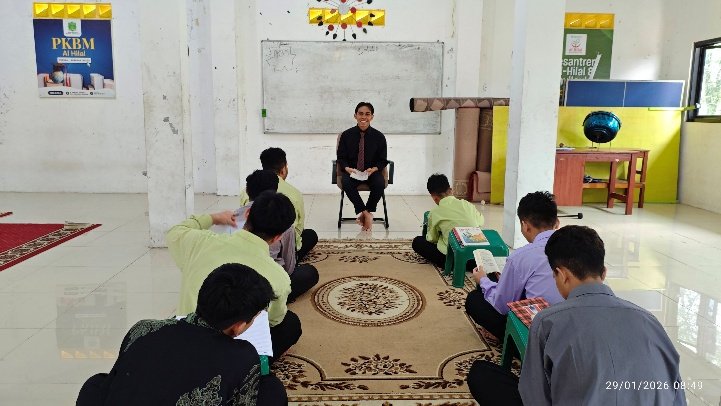 Santri Pesantren Al Hilal Jenjang SMA Kembali Mengikuti Kegiatan Belajar Kepesantrenan!