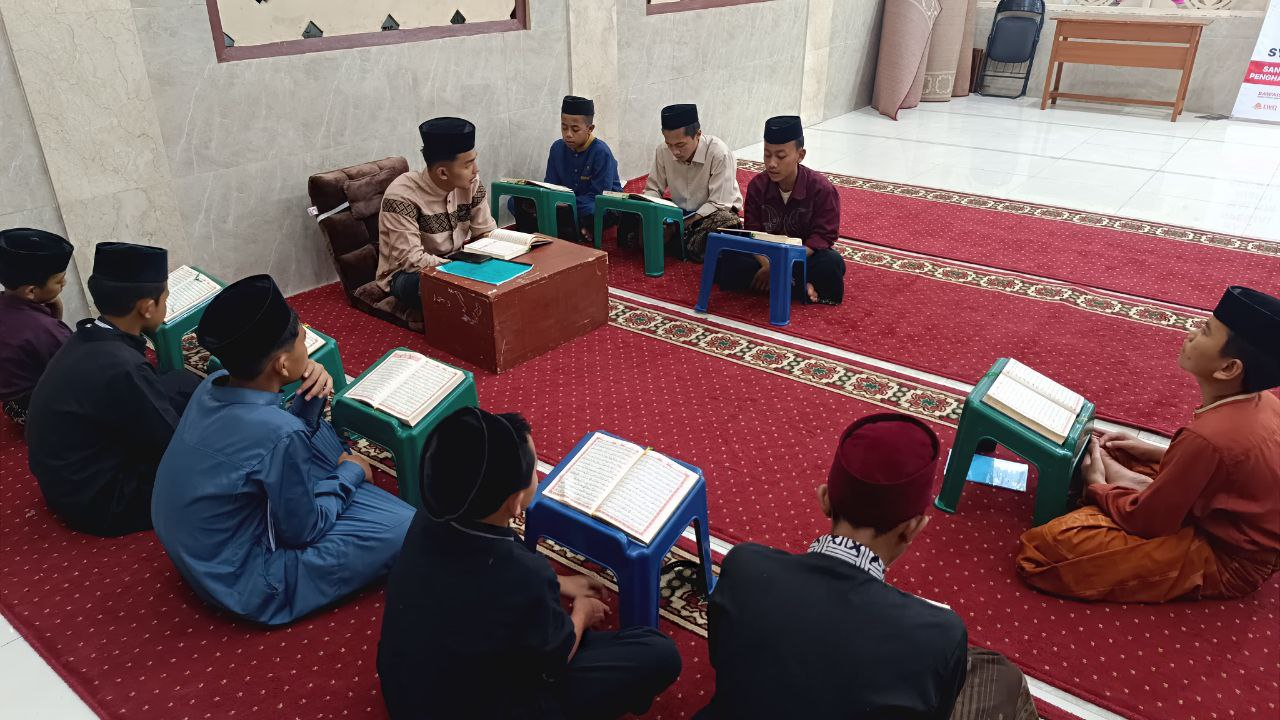 Buka Puasa Sunnah dan Halaqah Qur’an, Ikhtiar Menumbuhkan Pembiasaan Ibadah di Pesantren Al Hilal 1 Cililin