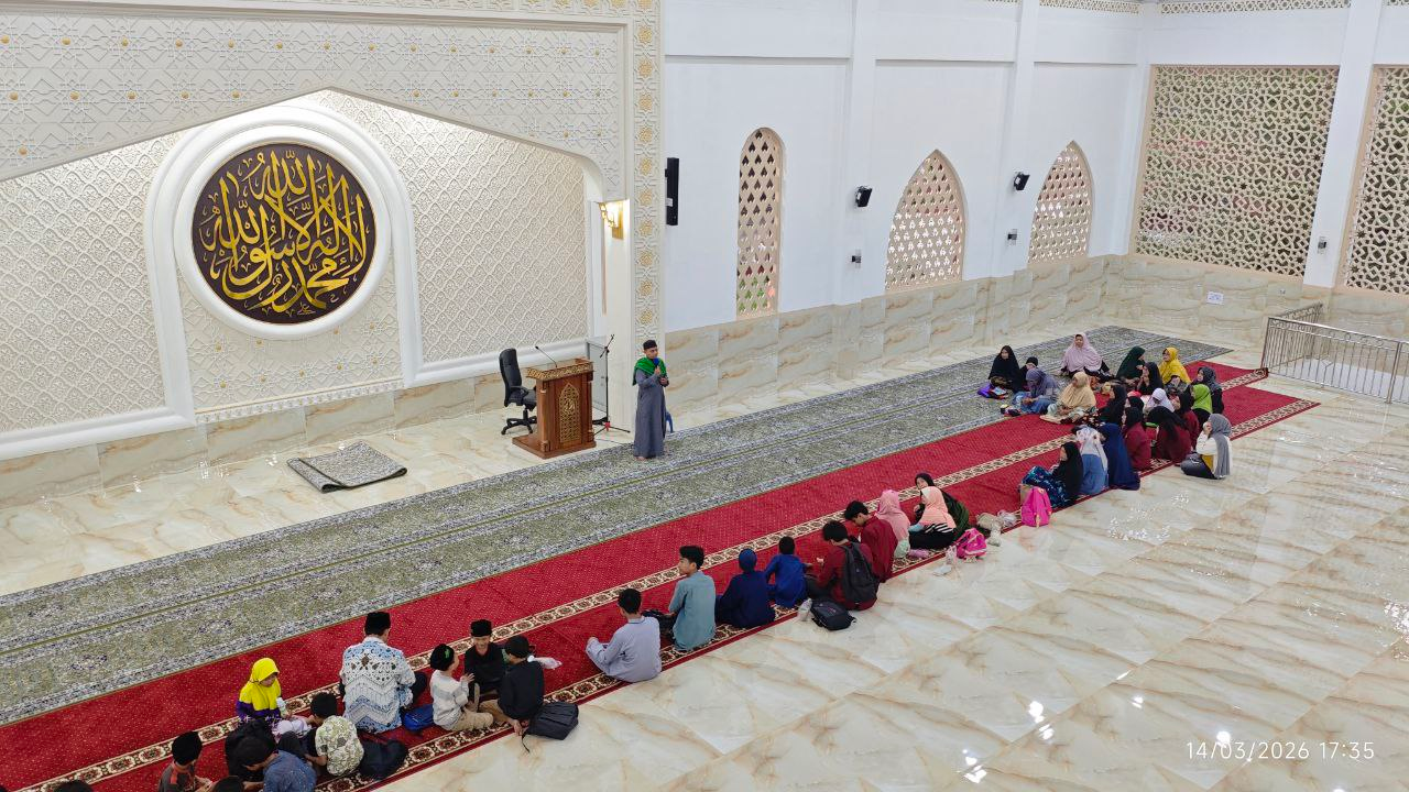 Pelatihan Hari Pertama Berbasis Kompetensi Kerja,1 Bekal Etika Profesi dan K3 bagi Santri Yatim Penghafal Qur’an