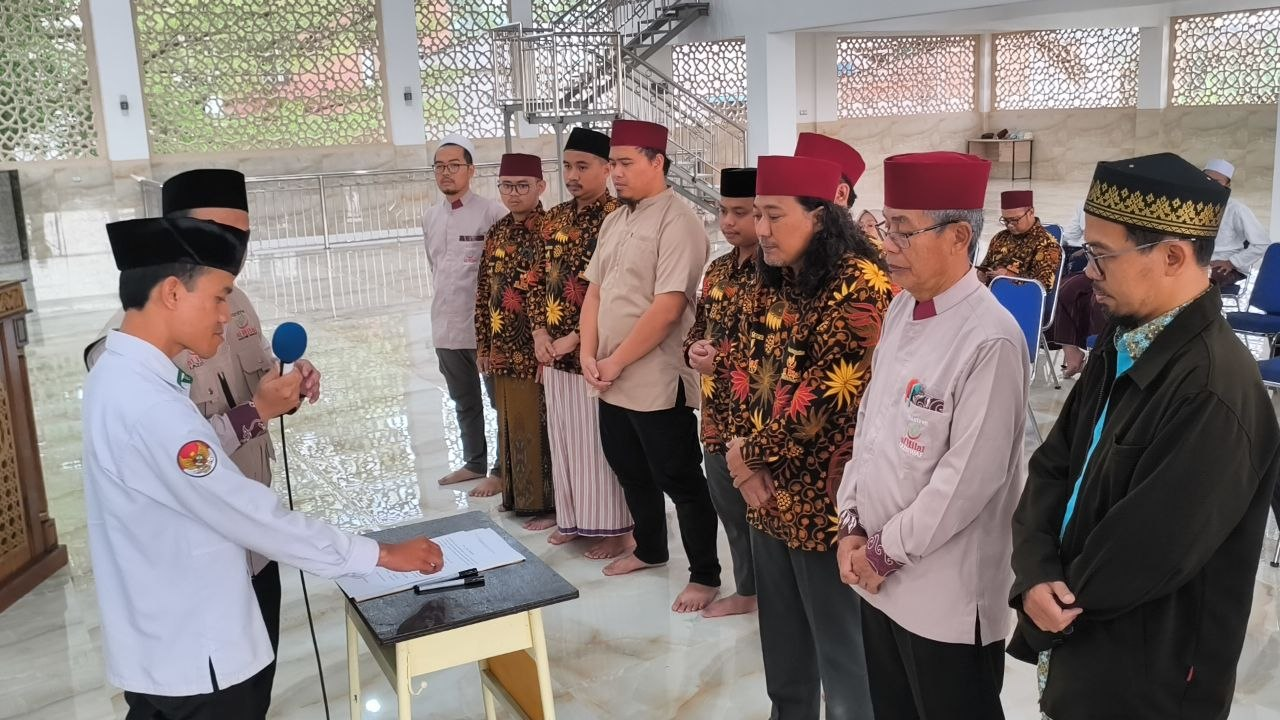 Resmi Dikukuhkan, Pengurus DKM Masjid Pesantren Al Hilal Periode 2026–2029 Siap Mengemban Amanah