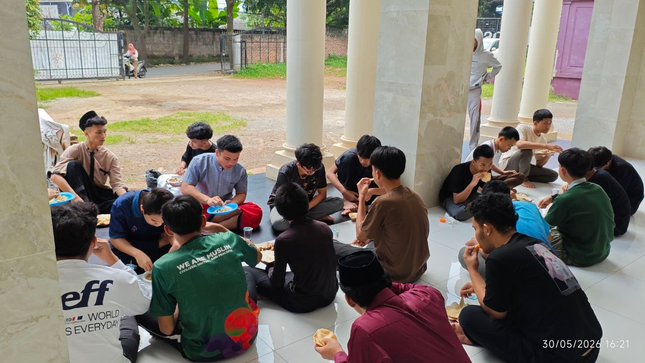 Pesantren al Hilal - Yatim, Tahfidz, Gratis