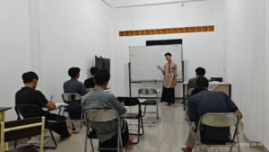Tingkatkan Kemampuan Bahasa Inggris, Santri Pesantren Al Hilal 2 Cibiru Fokus Belajar dan Vocabulary