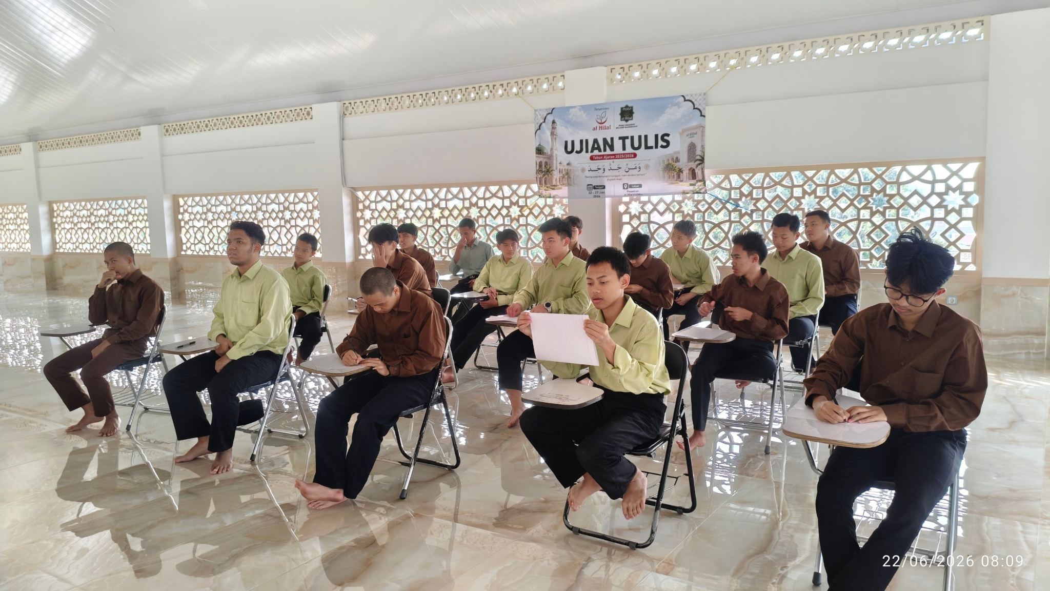 Ujian Tulis Santri Pesantren Al Hilal 2 Cibiru, Untuk Mengukur Ilmu dan Evaluasi