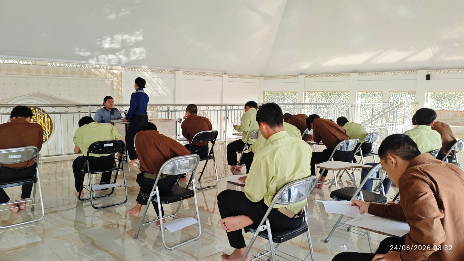 Semangat Santri Menjalani Ujian Teori dan Praktik Meski Sedang Berpuasa