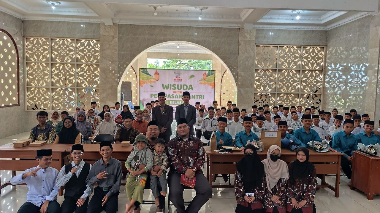 Haru dan Penuh Syukur, Pesantren Al Hilal 1 Cililin Gelar Wisuda Santri Kelas 9 Tahun Ajaran 2025/2026