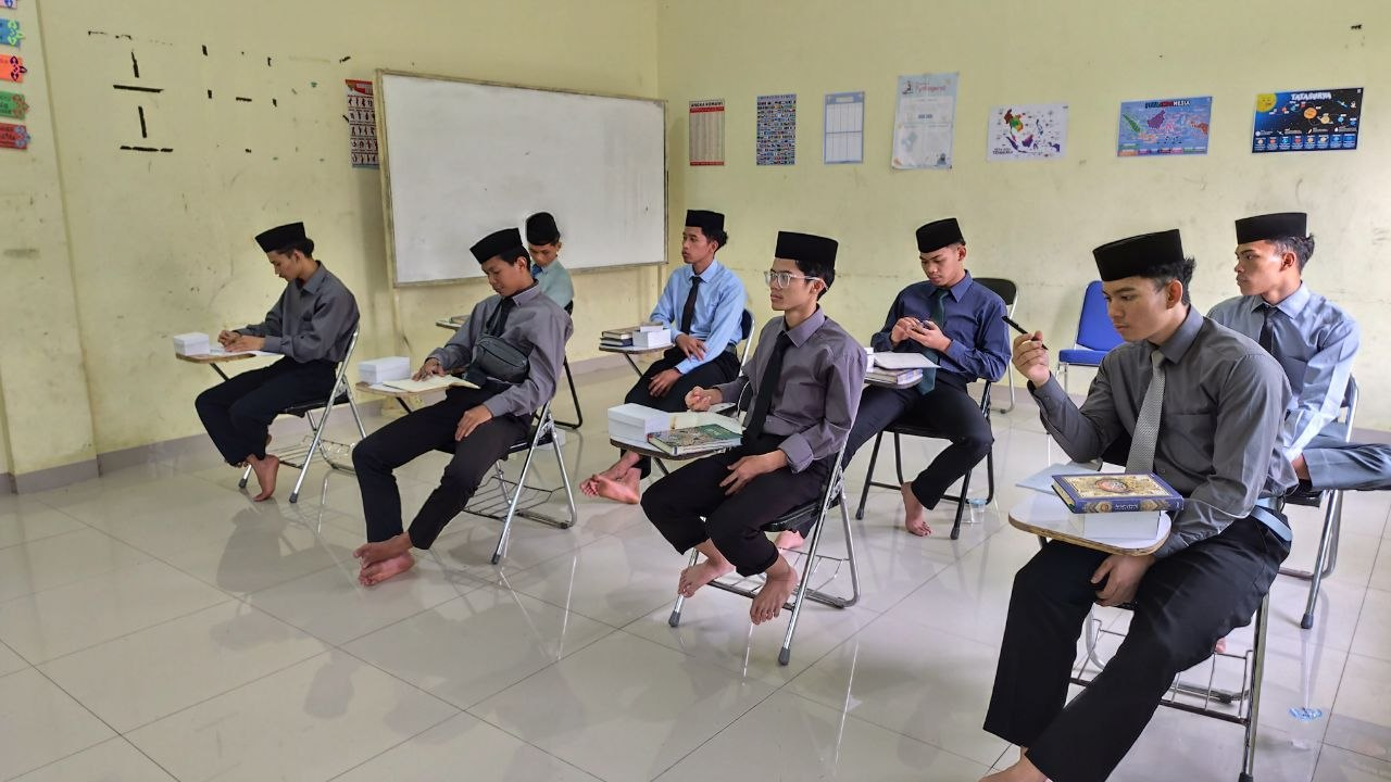 Awali Tahun Ajaran Baru, Pesantren Al Hilal 1 Cililin Gelar Pelatihan Khutbah Jumat untuk Asatidz dan Guru Pengabdian