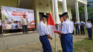 Semangat Kemerdekaan, Santri Pesantren Al Hilal Laksanakan Upacara HUT ke-81 Republik Indonesia