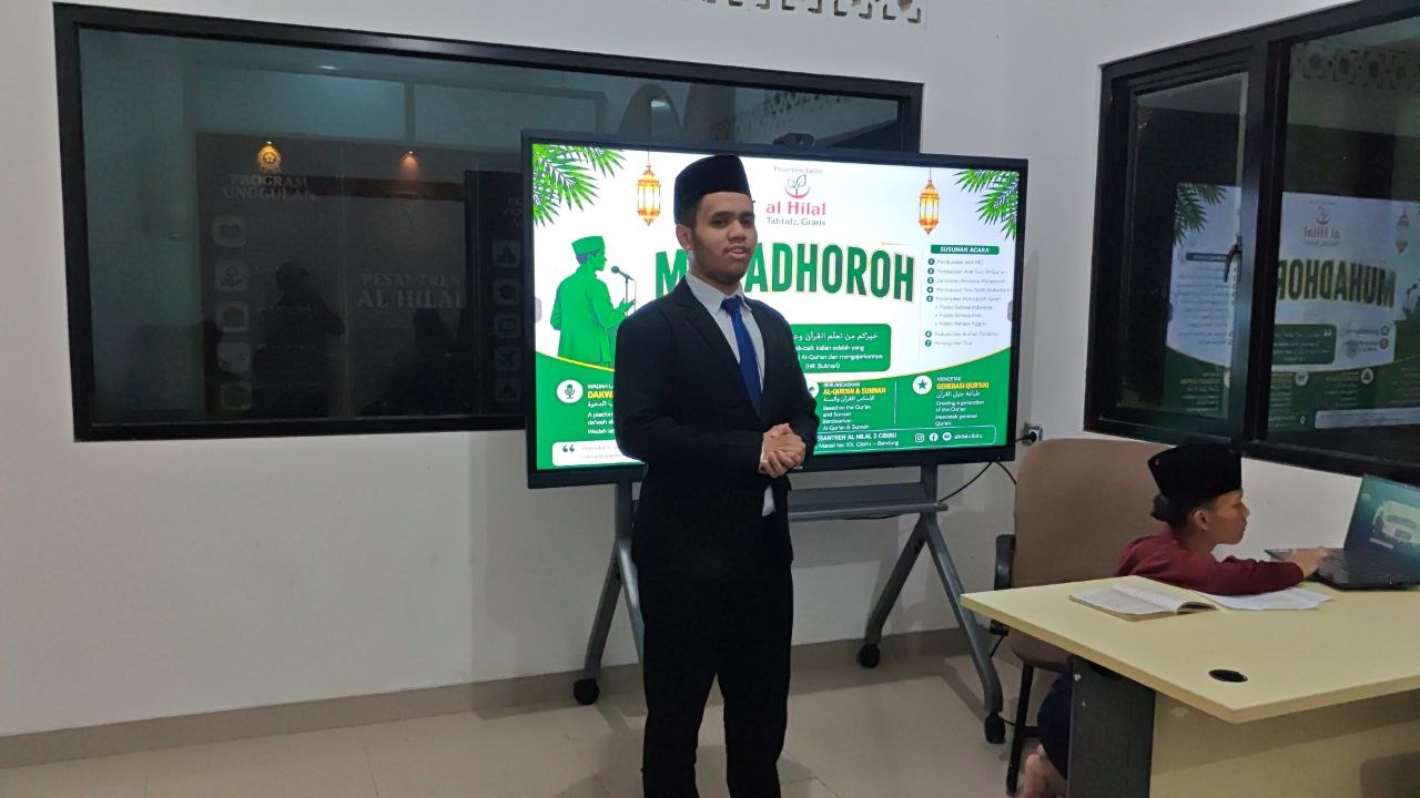 Asah Keberanian dan Public Speaking Santri Pesantren Al Hilal 2 Cibiru Melalui Muhadhoroh