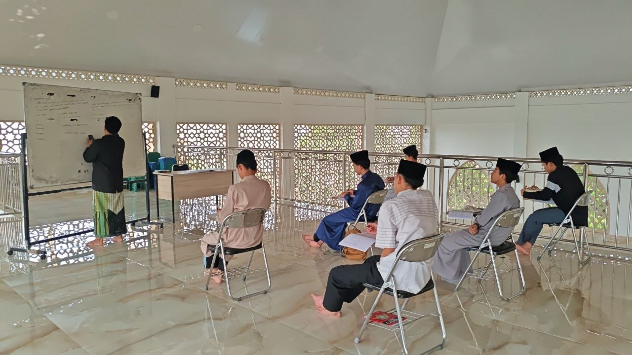Pesantren al Hilal - Yatim, Tahfidz, Gratis