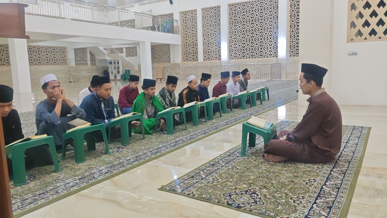 Awali Hari dengan Al Quran dan Kebersihan, Santri Al Hilal 2 Cibiru Jalani Rutinitas Pagi