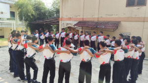 Kompak, Ceria, dan Penuh Semangat! Latihan Baris-berbaris Santri Al Hilal 1 Cililin
