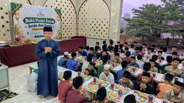 Pesantren al Hilal - Yatim, Tahfidz, Gratis